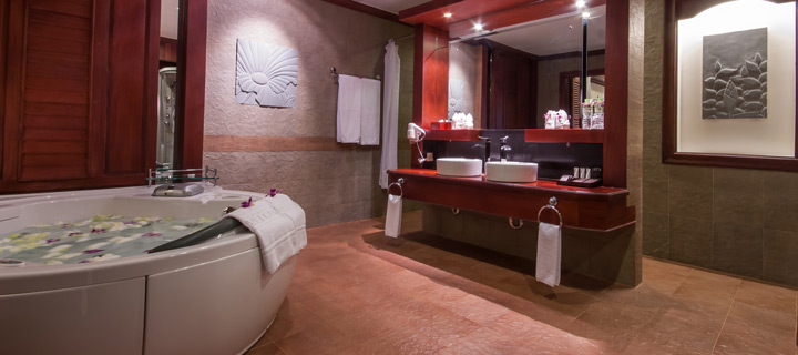 Borei Angkor Resort & Spa Royal Suite Rest Room