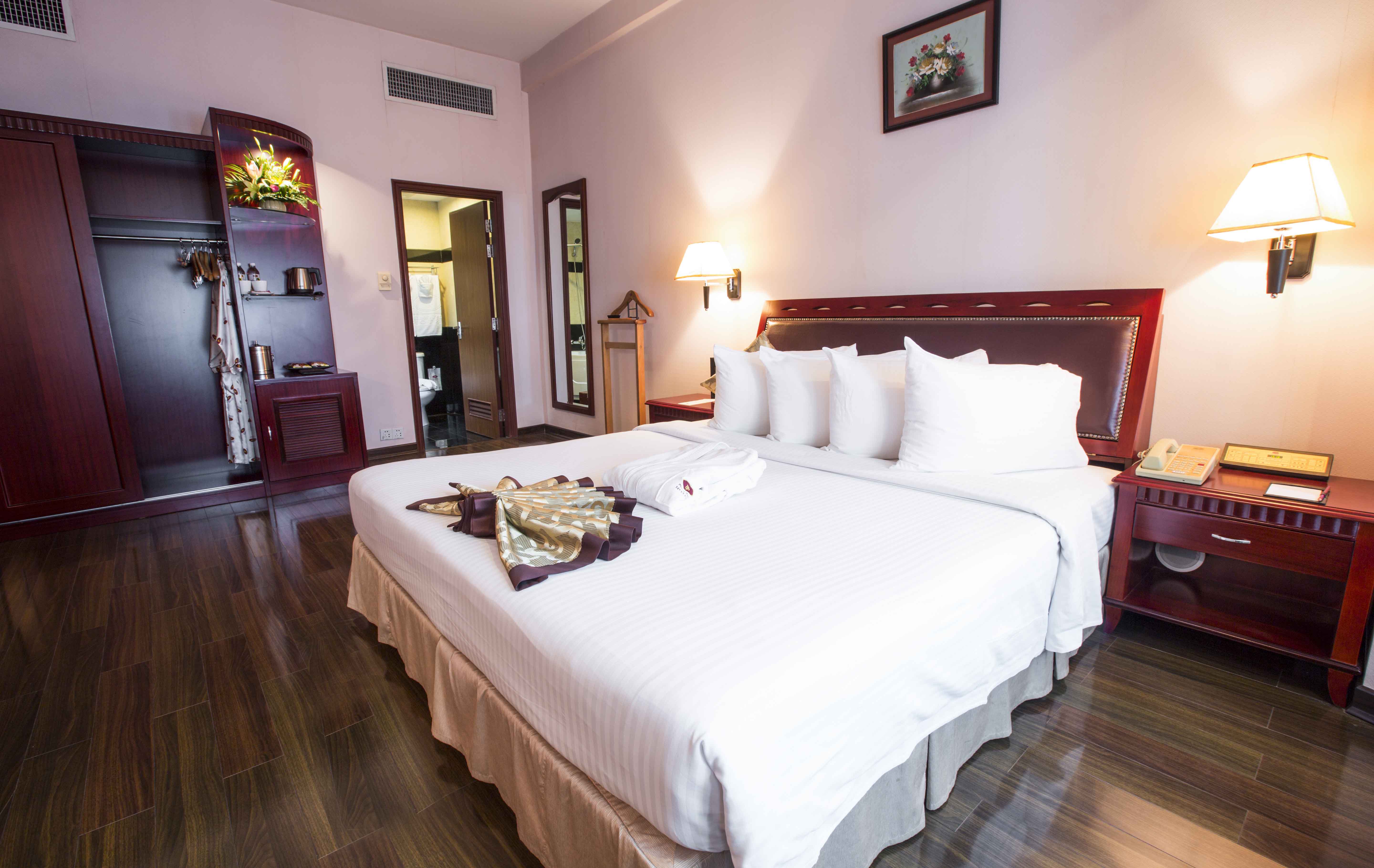 Phnom Penh Hotel