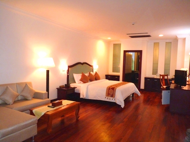 Sokhalay Angkor Hotel suite