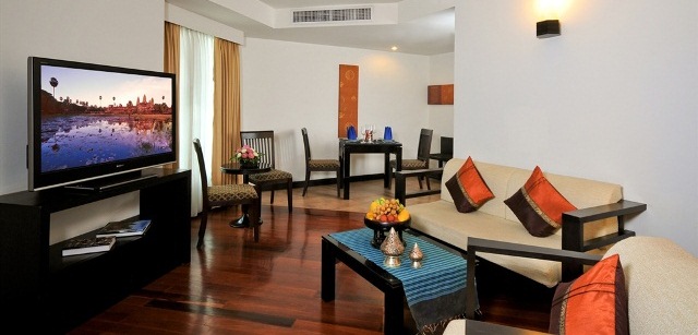 Tara Angkor Hotel executive suite